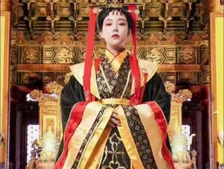 《我的女帝陛下》：爆笑修真之旅，看废柴逆袭，制霸后宫！